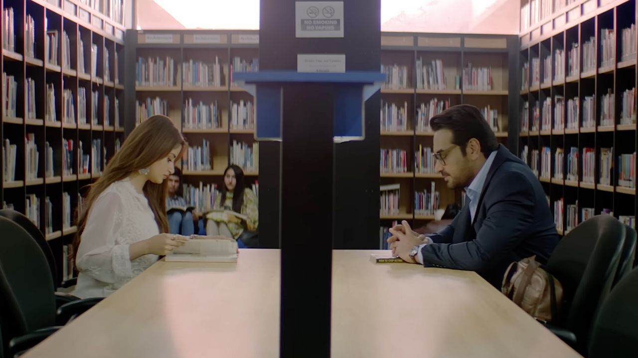 Meeting between Manto and Mehmal in the library